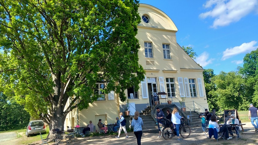 Gutshaus und Gutspark Neukladow